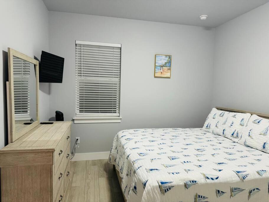 Brand New Tampa Oasis With Private Jacuzzi Retreat Vila Lutz Exterior foto