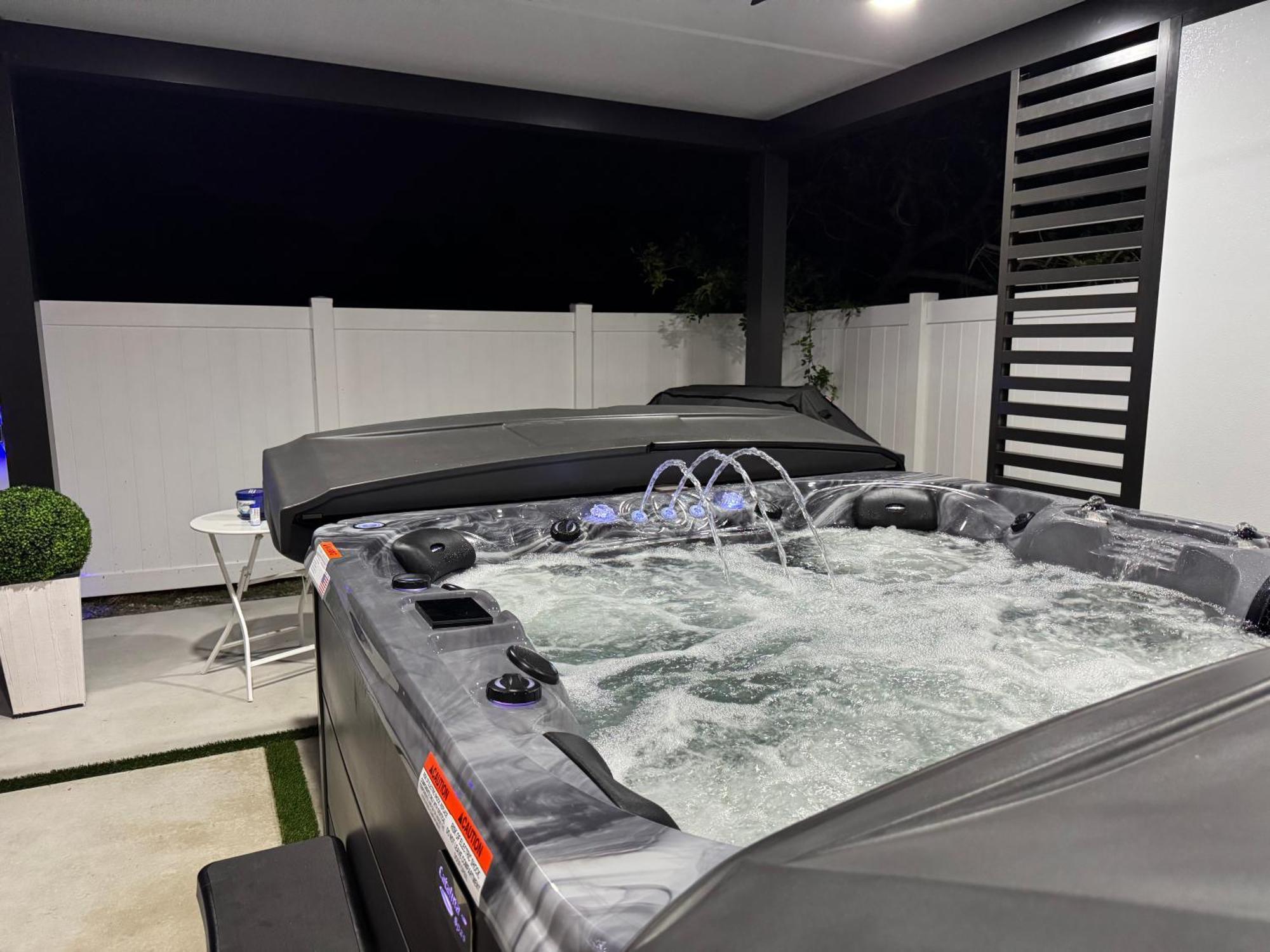 Brand New Tampa Oasis With Private Jacuzzi Retreat Vila Lutz Exterior foto